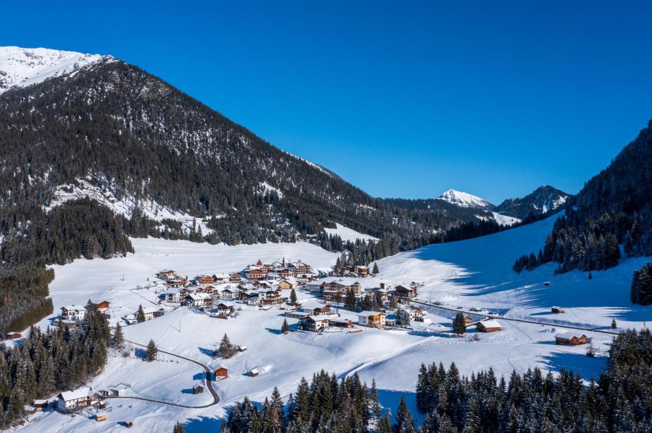 Hotel Thaneller Stadl Braeu Berwang Buitenkant foto