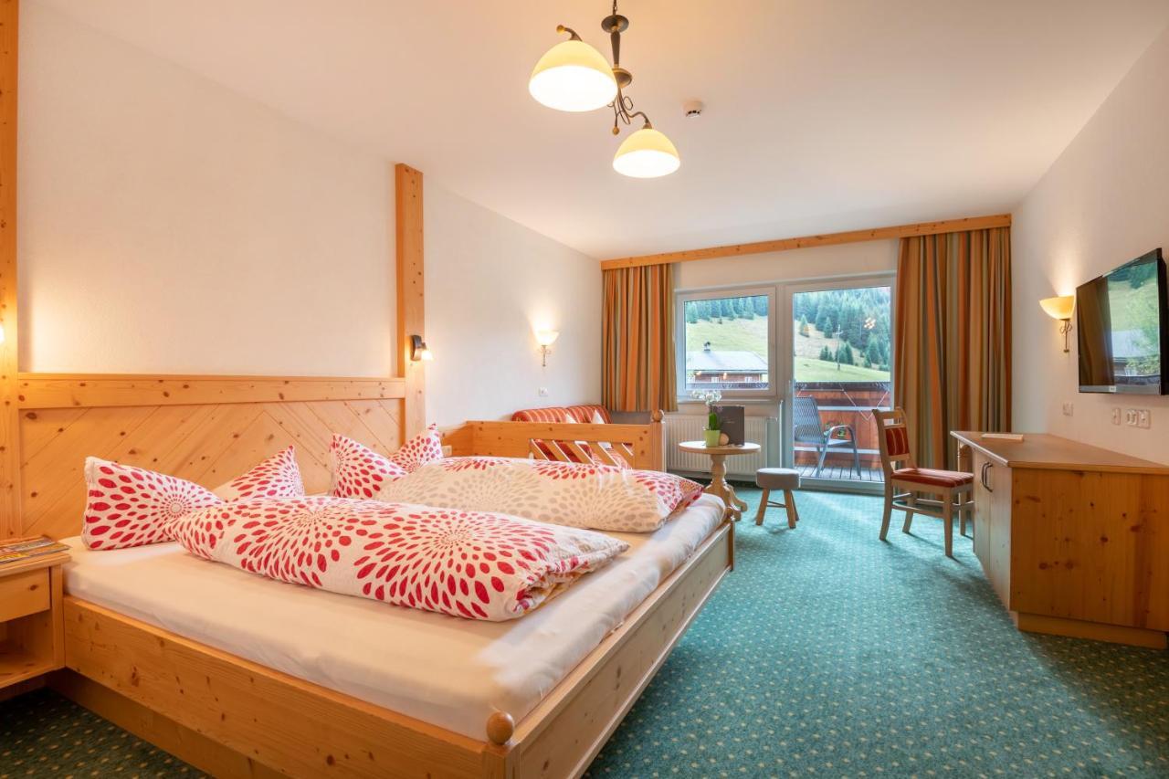 Hotel Thaneller Stadl Braeu Berwang Buitenkant foto
